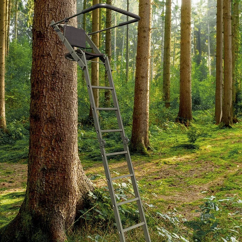 Klappbare Baum-Ansitzleiter